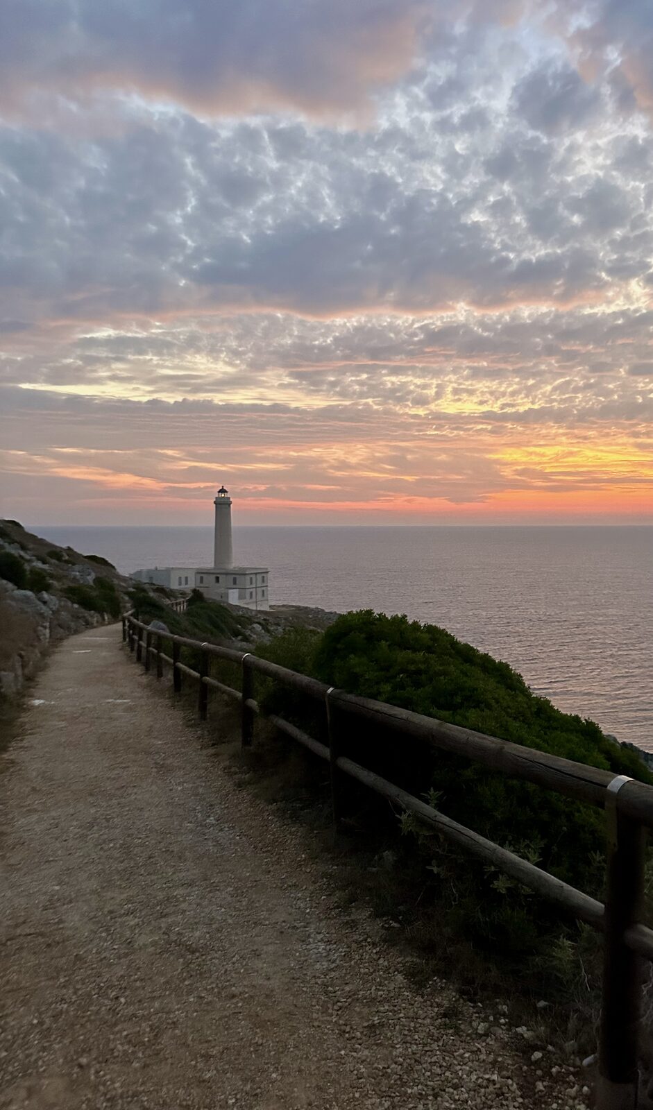 Il Faro di Punta Palascìa al tramonto